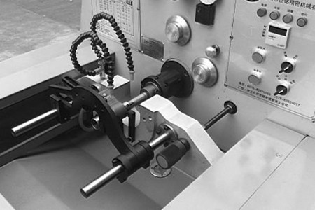 使用臥式珩磨機(jī)時需控制好液壓油油溫